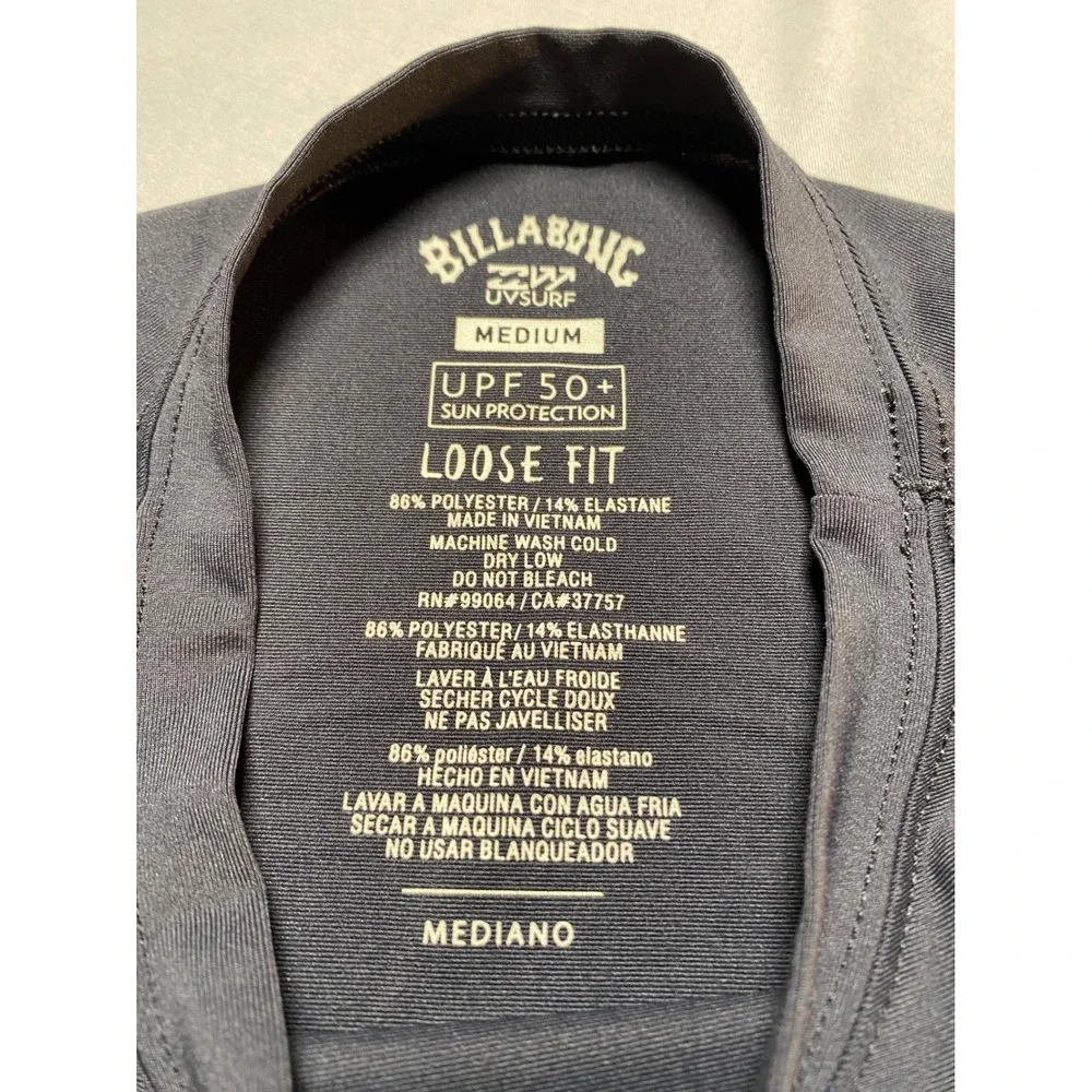 Billabong Mens UVSURF UPF 50+ Long Sleeve Rash Guard Gray Loose Fit Medium